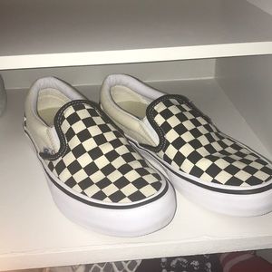 size 6 checkerboard vans